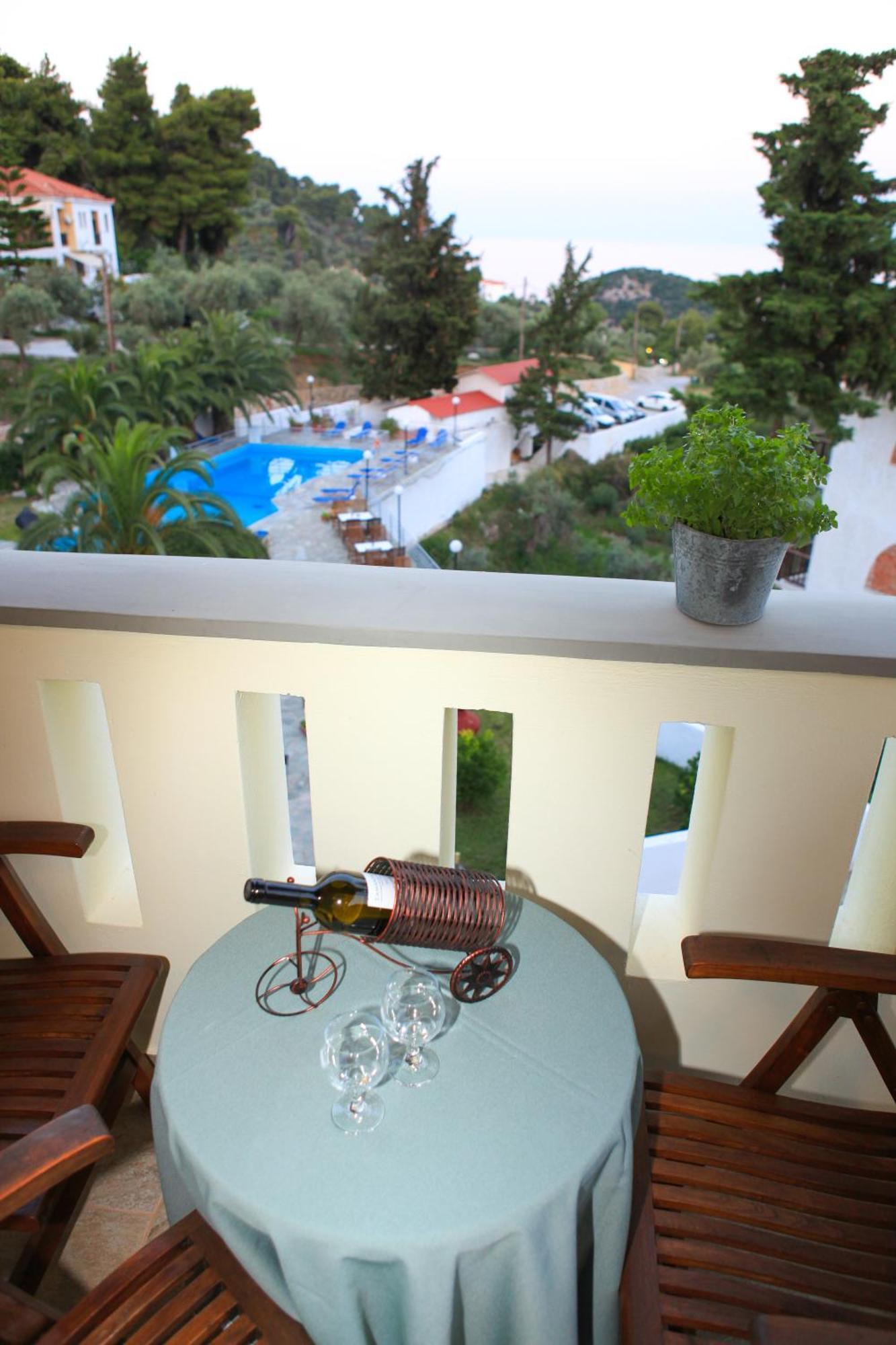 Stafylos Suites & Boutique Hotel Exterior foto